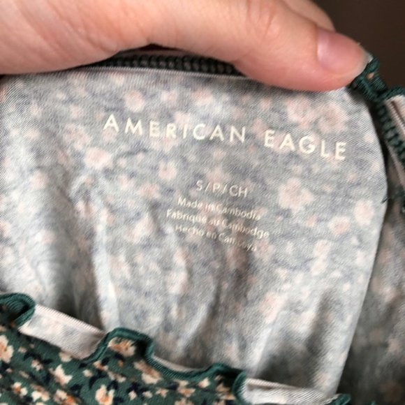 American Eagle Floral Crop Top NWOT - Picture 6 of 7